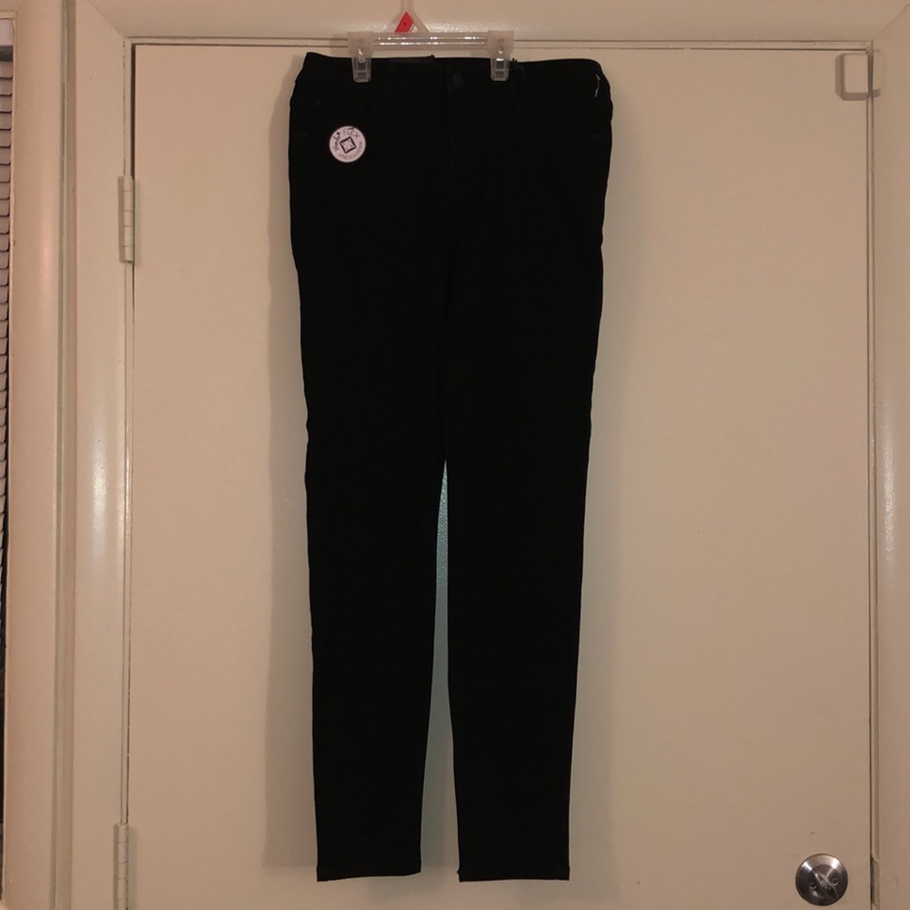 black skinny jeans